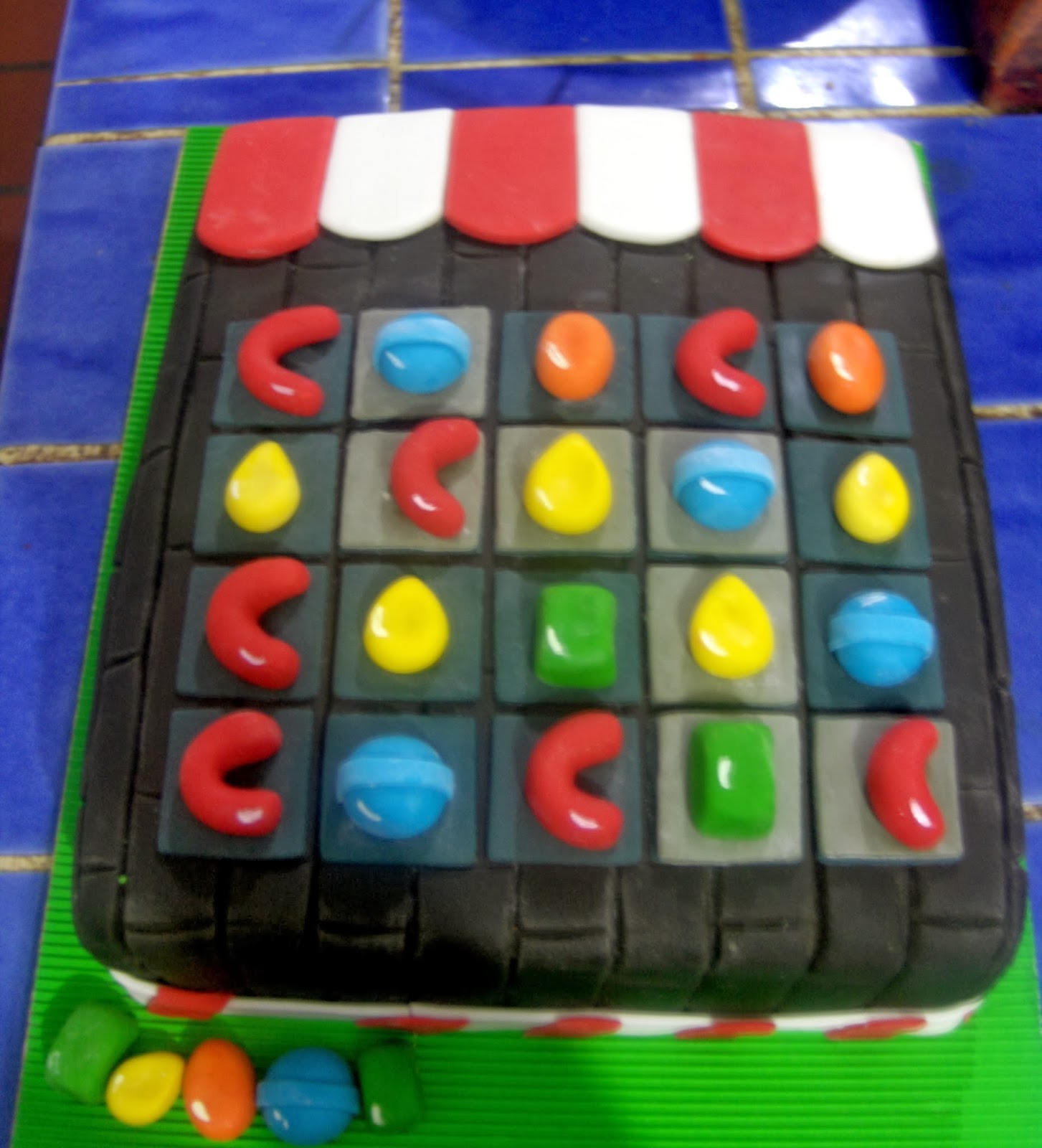 Creando en azucar Torta Candy Crush