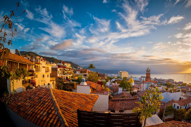 Puerto Vallarta today is a world famous resort with a population of 250,000