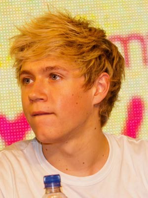 One Direction Niall Horan Ditches The Blonde Locks