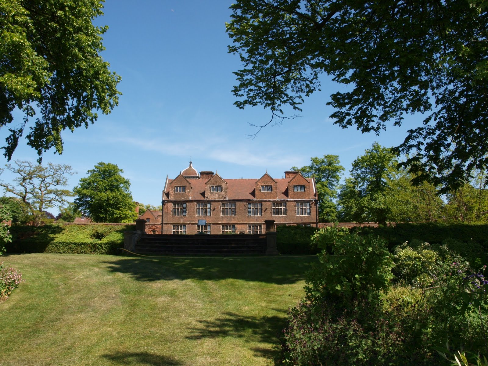 Ragged Robin's Nature Notes Castle Bromwich Hall Gardens in the Spring
