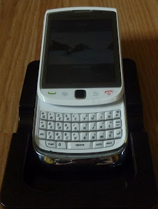 BlackBerry TORCH 9800 Rp.3.000.000,-