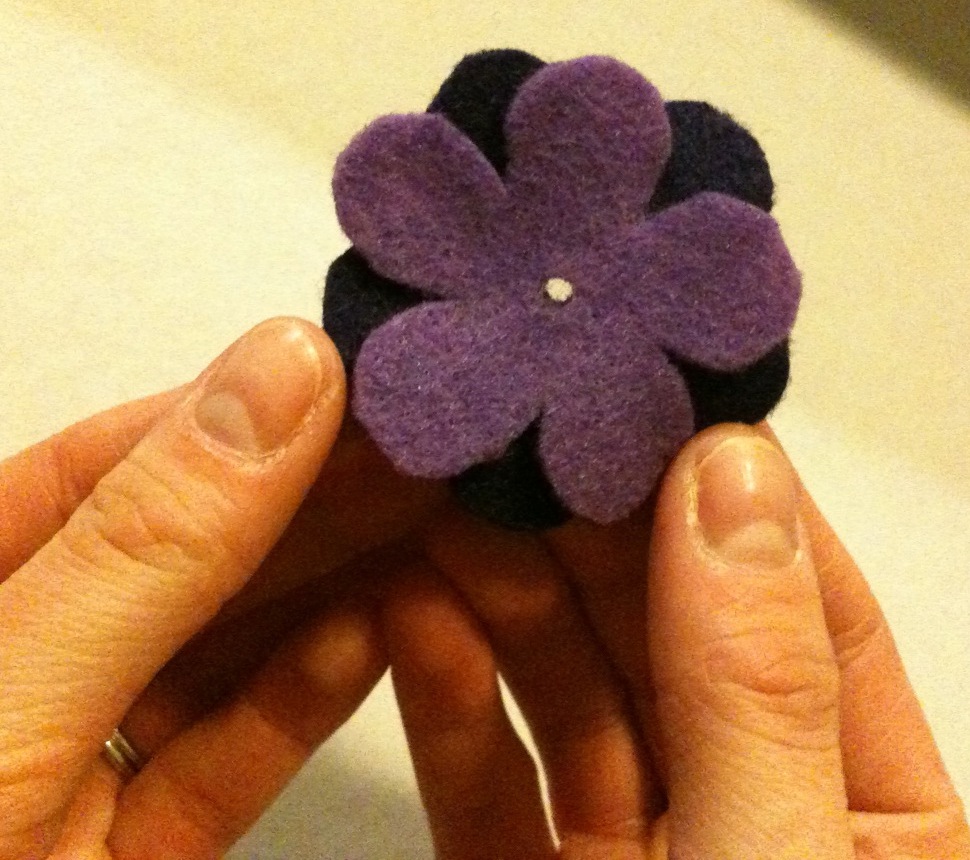 Paper Zone inspire.design.create Pretty Felt Flower Pins!