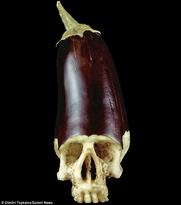 Картинки по запросу apple carved into skull