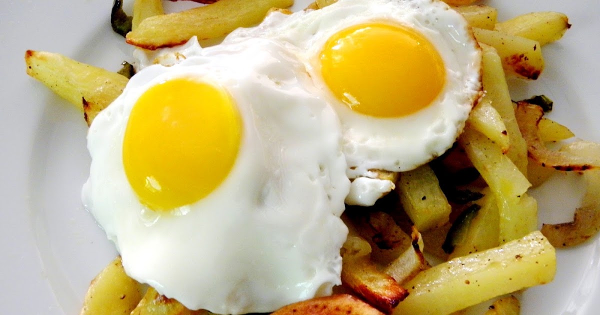 Good Things by David Oven Frites with Fried Eggs