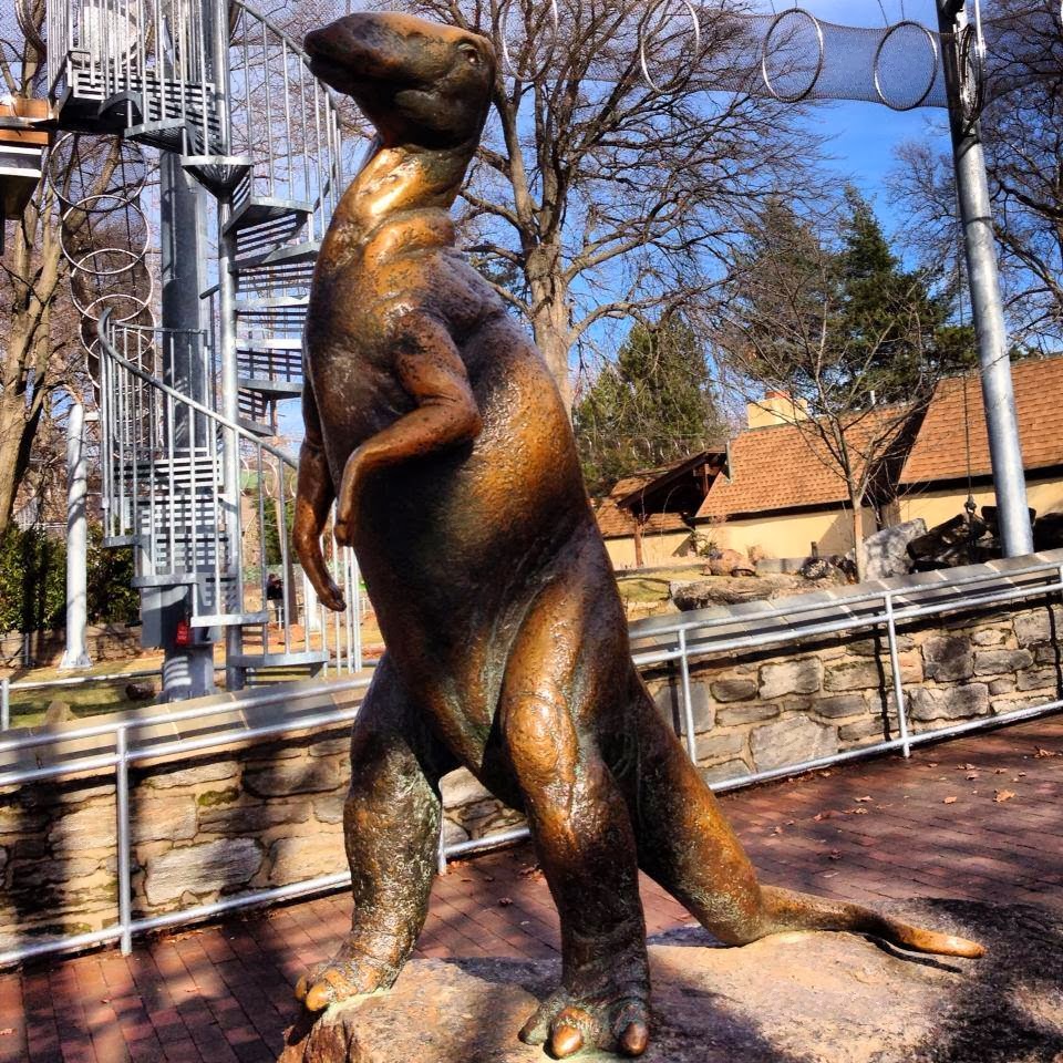 Featured image of post Dinosaur Sculptures Philadelphia