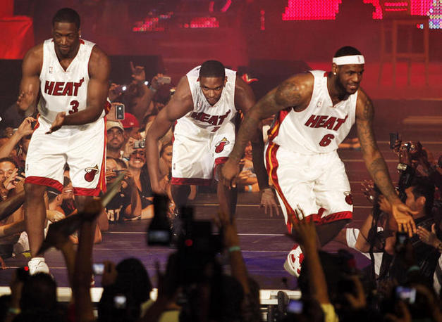 LeBron-James-Dwyane-Wade-Chris-Bosh-2010-Miami-Heat-Introduction_photo_medium.jpg