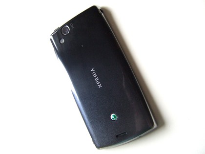 sony ericsson xperia arc case. The back of the Xperia Arc is