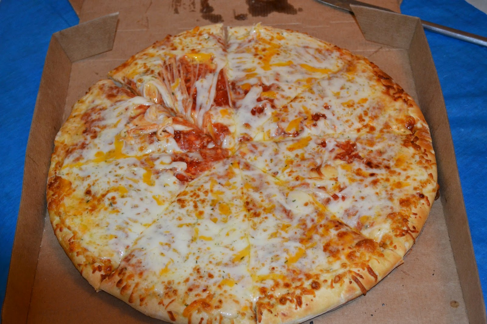 Pizza Knights of California Pizza Knights Review 1 7Eleven