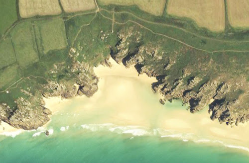 pedn vounder secret beach holdiay pedn vounder cornish holidays