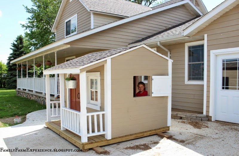 Family Farm Experience DIY How to Build you own Playhouse
