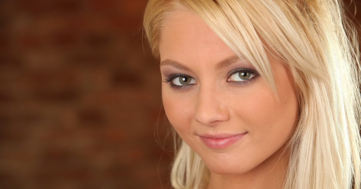 Zu jeder blondine gehört eine brünette