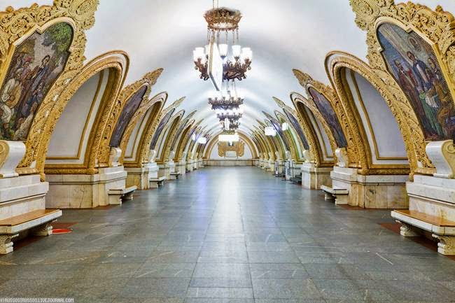 Metro-Station-Kiev-12.jpeg