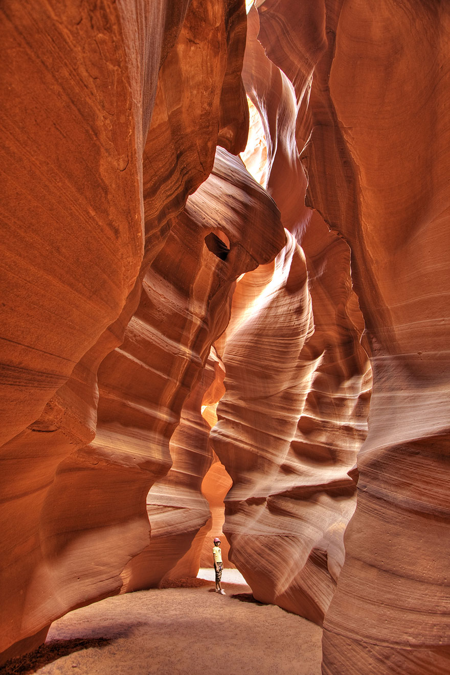 Antelope Canyon, USA 20 Unbelievably beautiful places.