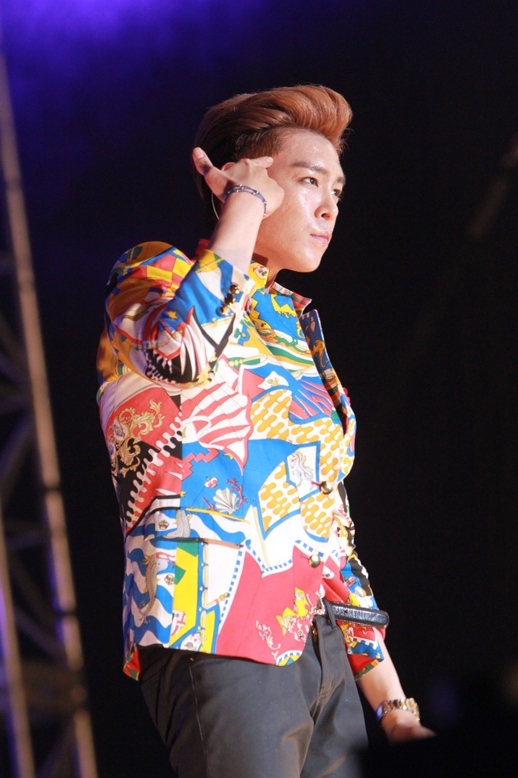 [Pics] GD&TOP y Seungri en el KMW Malaysia  Korean-Music-Wave-Malaysia-GD%2526TOP-Seungri-bigbangupdates+%25288%2529