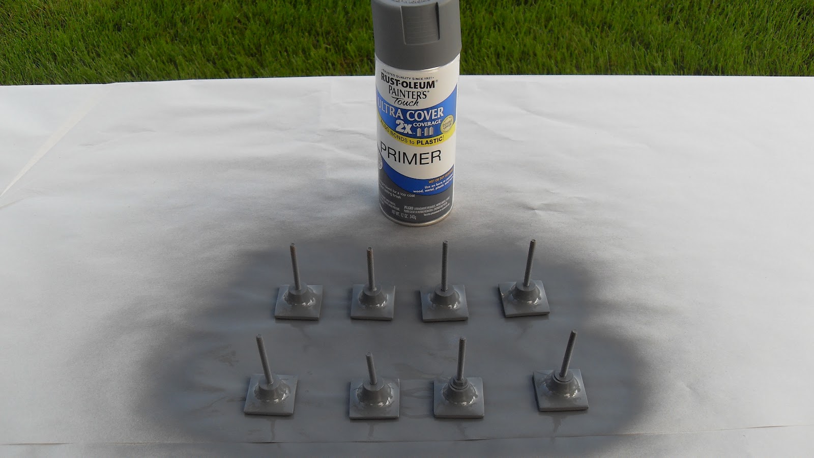 Oops! How to Spray Paint knobs/pulls