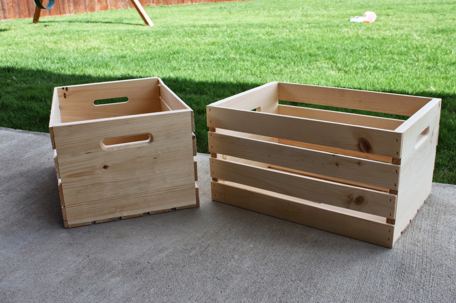 a little of this, a little of that DIY {Rolling} Wood Crates