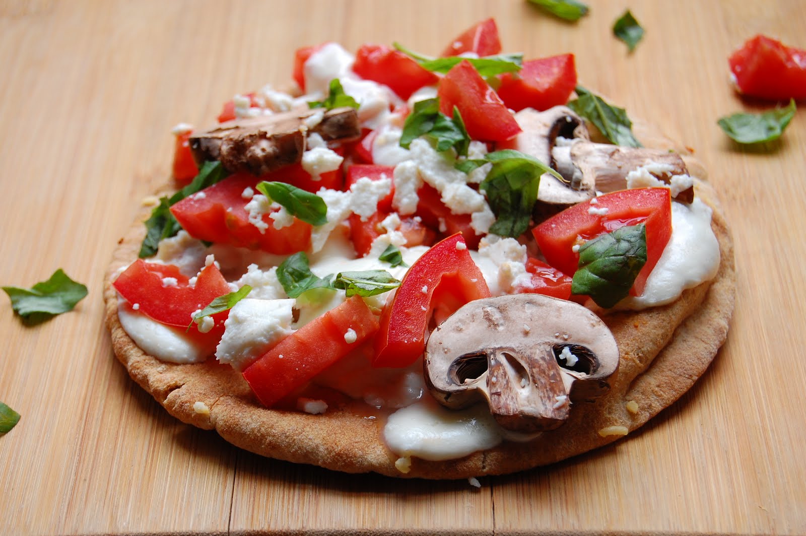 palate/palette/plate Goat Cheese Pizzas