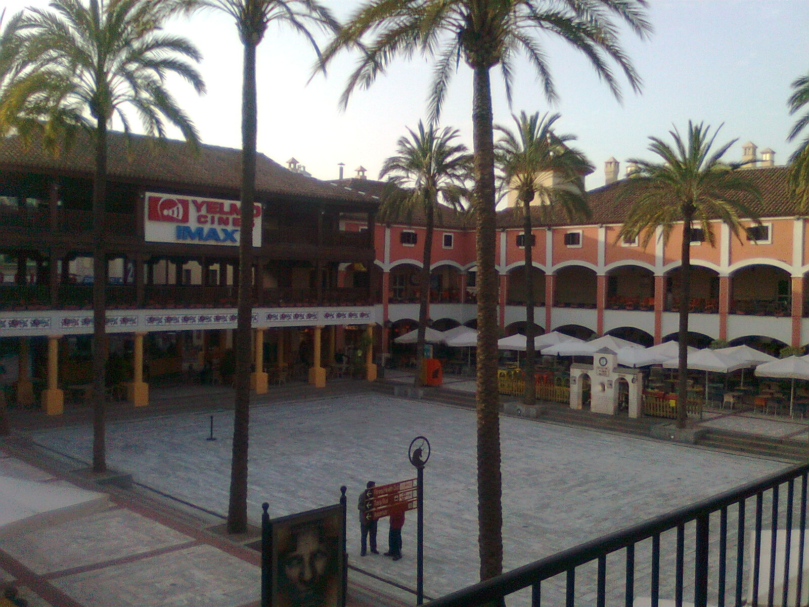 Pacos Paradise: Plaza Mayor