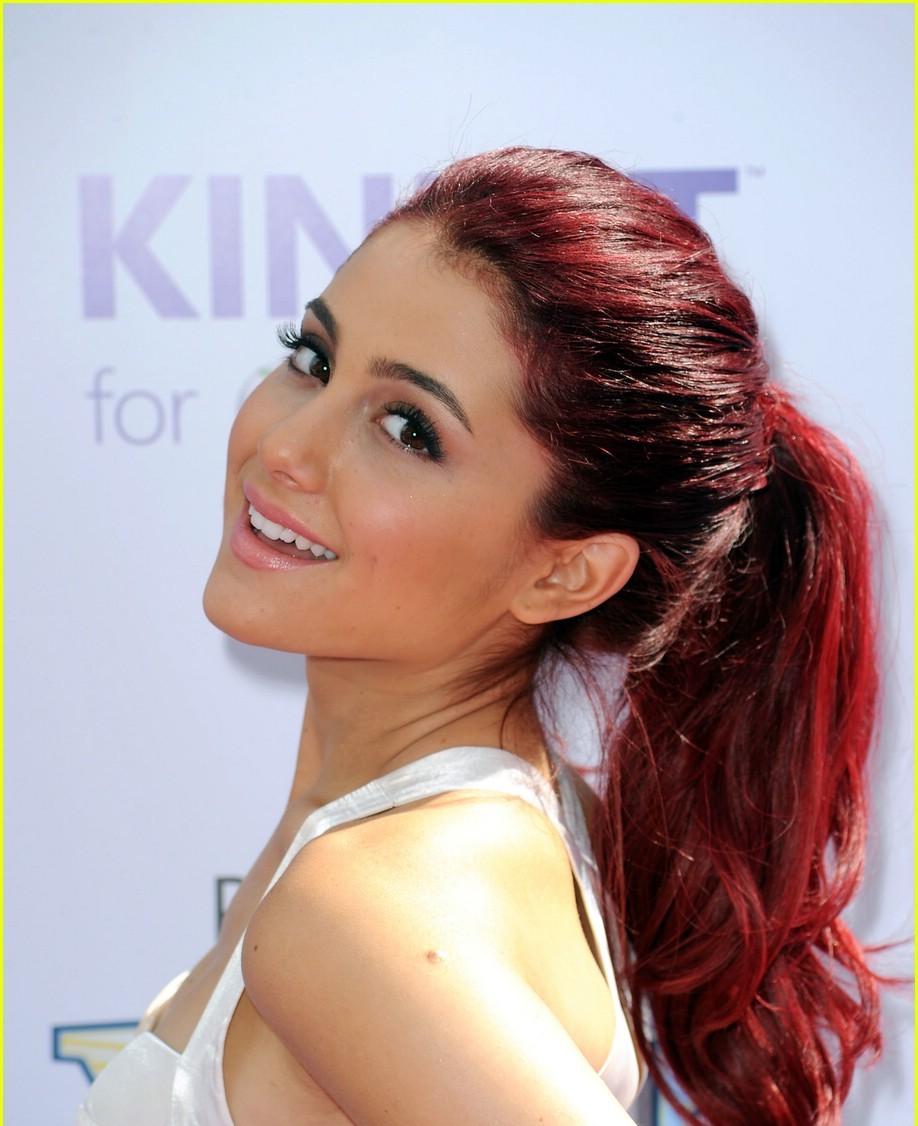 http://1.bp.blogspot.com/-7VH5pQSKBBQ/UBFC1Rw85jI/AAAAAAAAADI/_mDQr_11Ttw/s1600/Ariana-Grande-hairstyle-pics-photos-images-hot+bikini-singer+(6).jpg