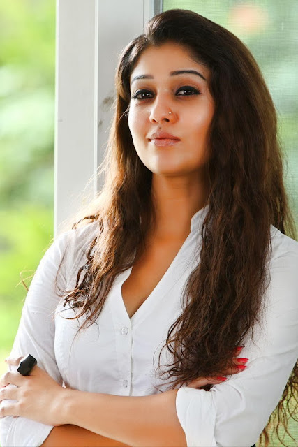 MALAYALAM ACTRESS NAYANTHARA'S HIGH QUALITY HOT IMAGES ONLINE Navel Queens MALAYALAM ACTRESS NAYANTHARA'S HIGH QUALITY HOT IMAGES ONLINE Navel Queens
