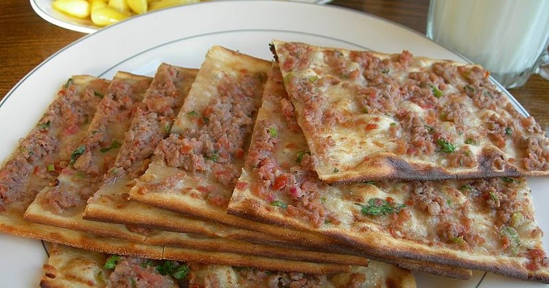 Etli ekmek, Konya�nın en meşhur yemeklerinden biri FOTO