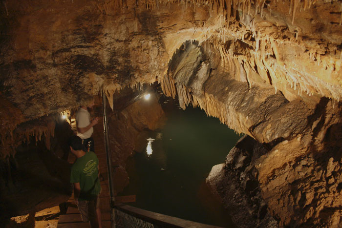 caves in arkansas