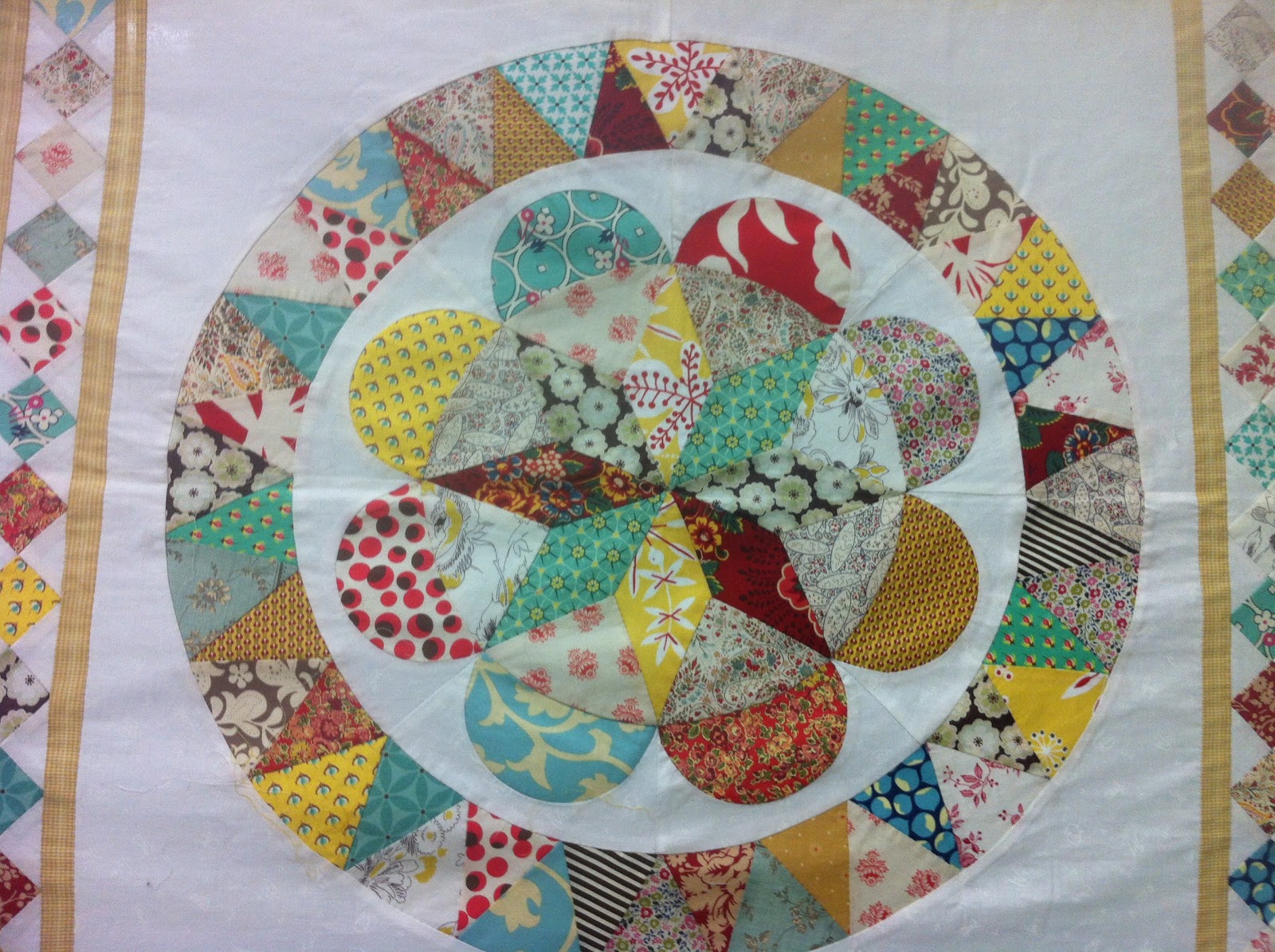 PJNMuseum Medallion Patchwork With Busyfingers