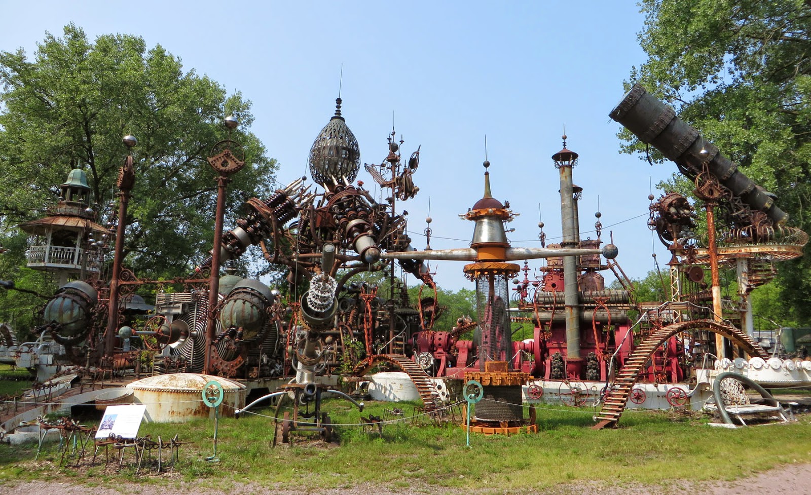 Forevertron, The World's Largest Scrap Metal Sculpture Art? and Ideas