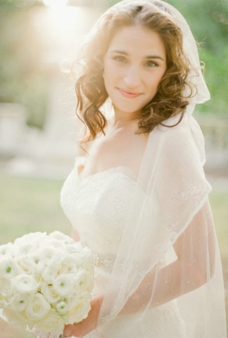 Memorable Wedding: Bridal Veil Ideas For Short Hair Styles