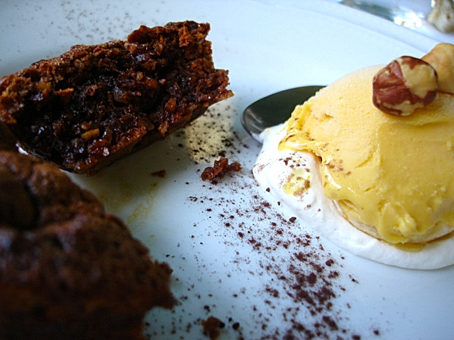 ZABAINONE CON GELATO DI CAFFE (Italia) ZABAINONE CON GELATO DI CAFFE (Italia)