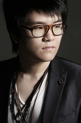 Simply (", ): Shin Yong Jae's song for Taeyeon