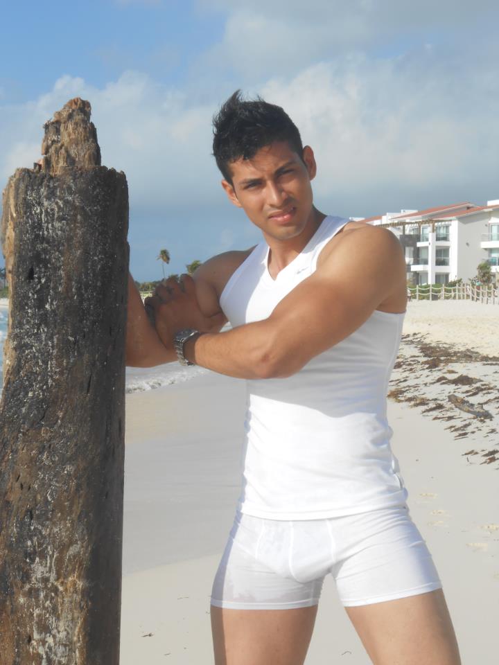 MAN INSPIRATION * Alonso Ojeda In Swimwear