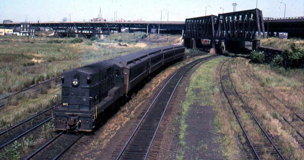 transpress nz FairbanksMorse H1544 on the Central Railroad of New Jersey