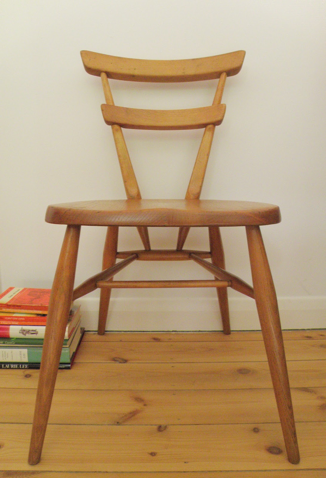 antikmodern the shop Ercol Green Dot stacking chair (4 available)