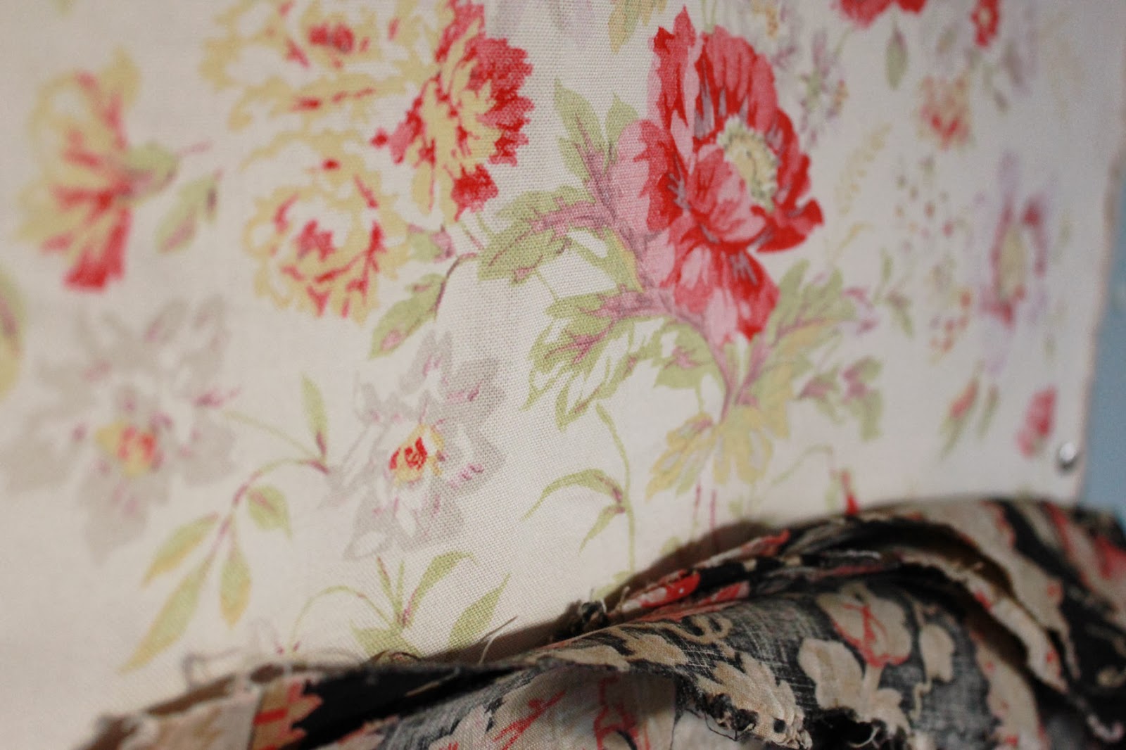 the linen garden: cushion composing