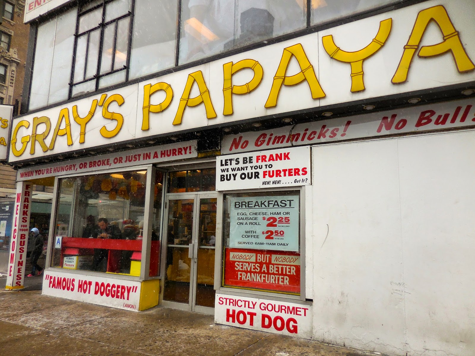 Jeremiah's Vanishing New York Dogs & Papaya