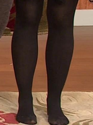 Celebrity Legs and Feet in Tights: 12/08/15