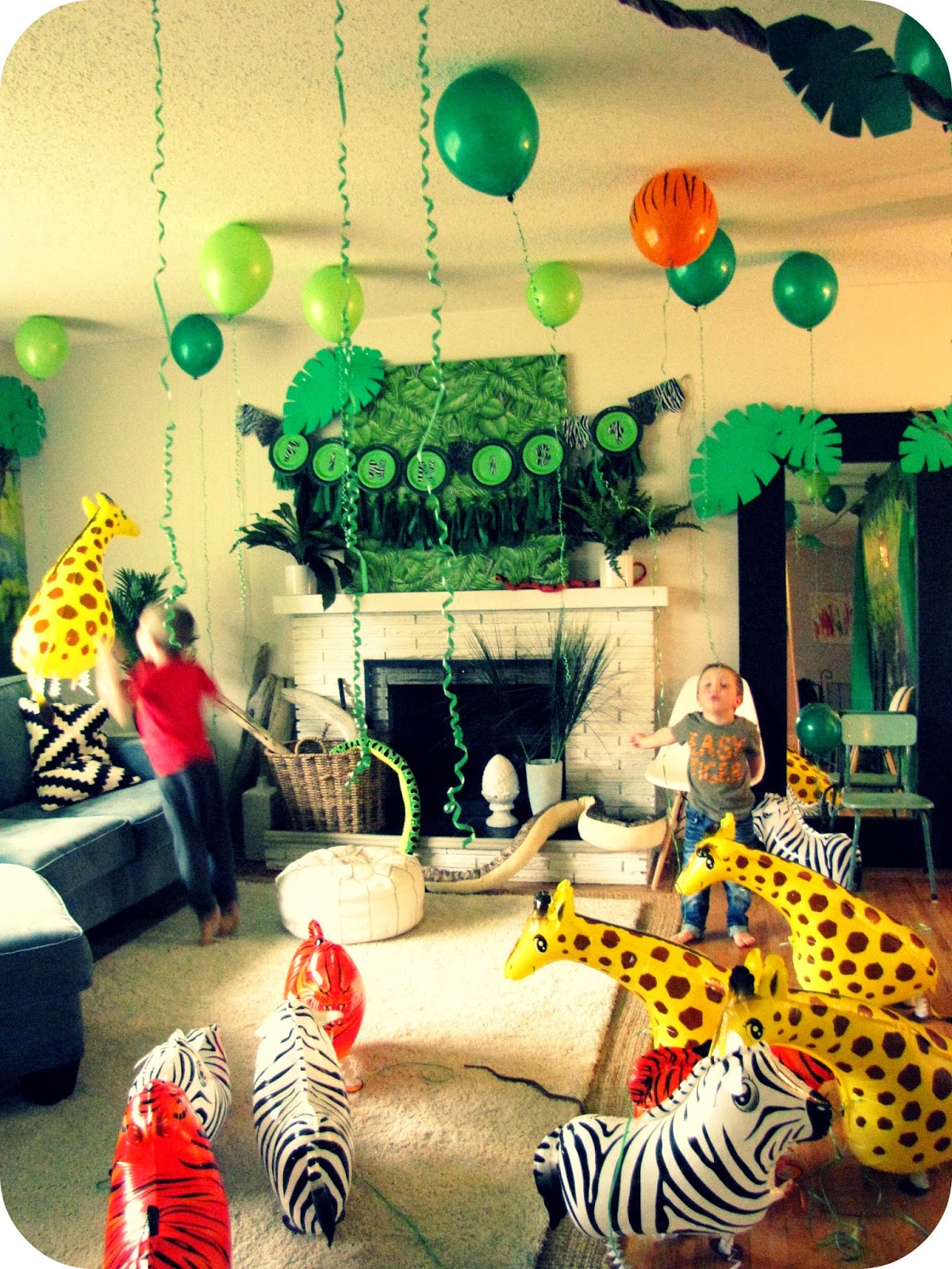 My House of Giggles A Party in the Jungle!