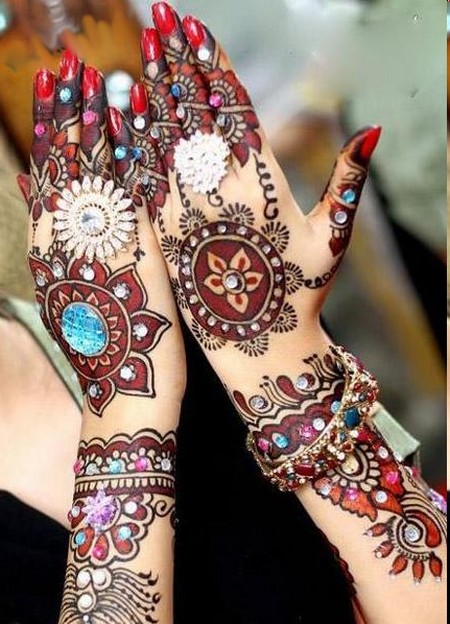 Stylish Mehndhi Design...