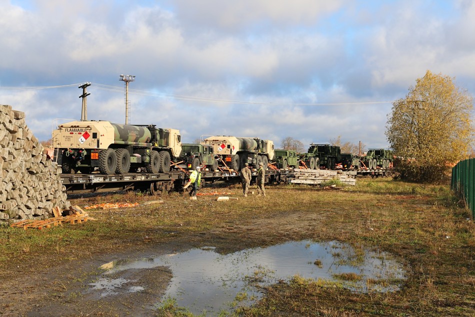 Американская бронетехника в исконно русской Эстонии 