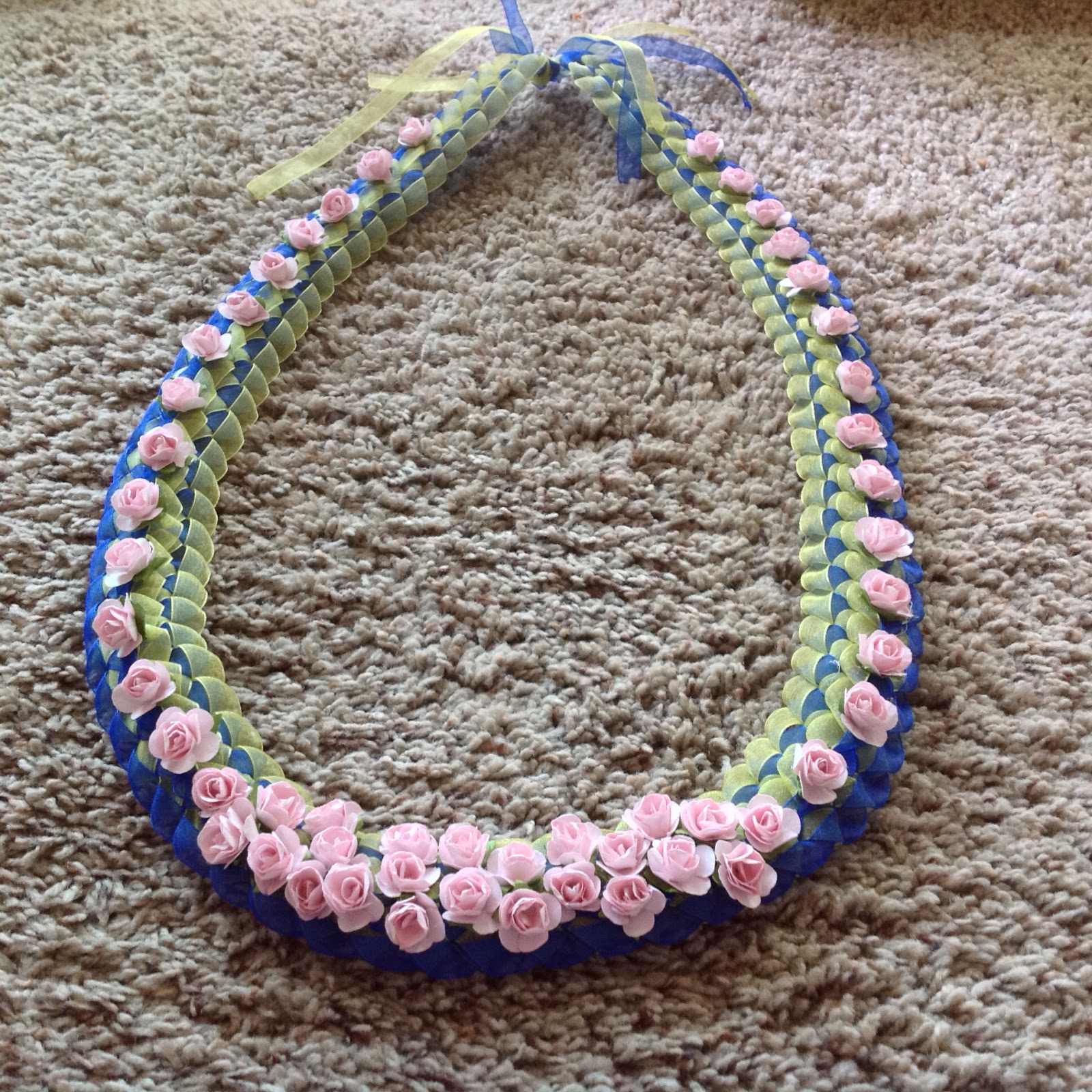 NNP DIY Graduation Ribbon Lei with paper roses