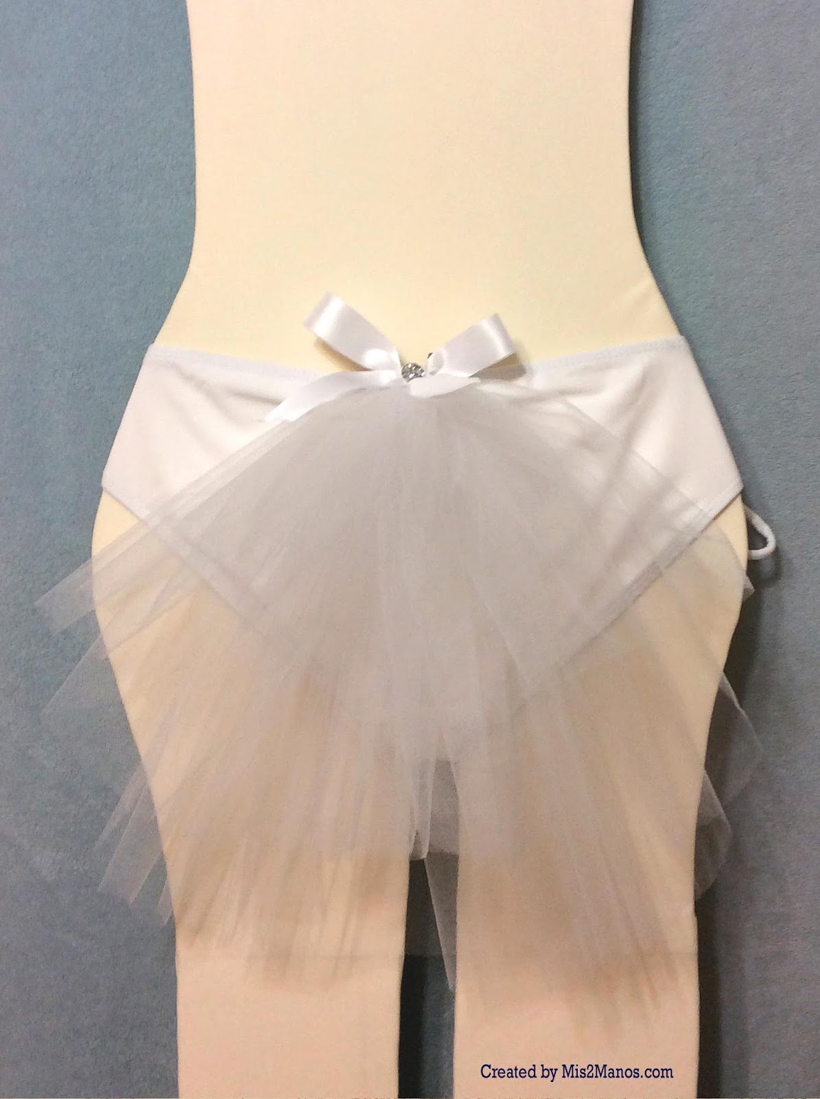 Mis 2 Manos Made by My Hands LAS VEGAS BACHELORETTE Bikini Veil Three