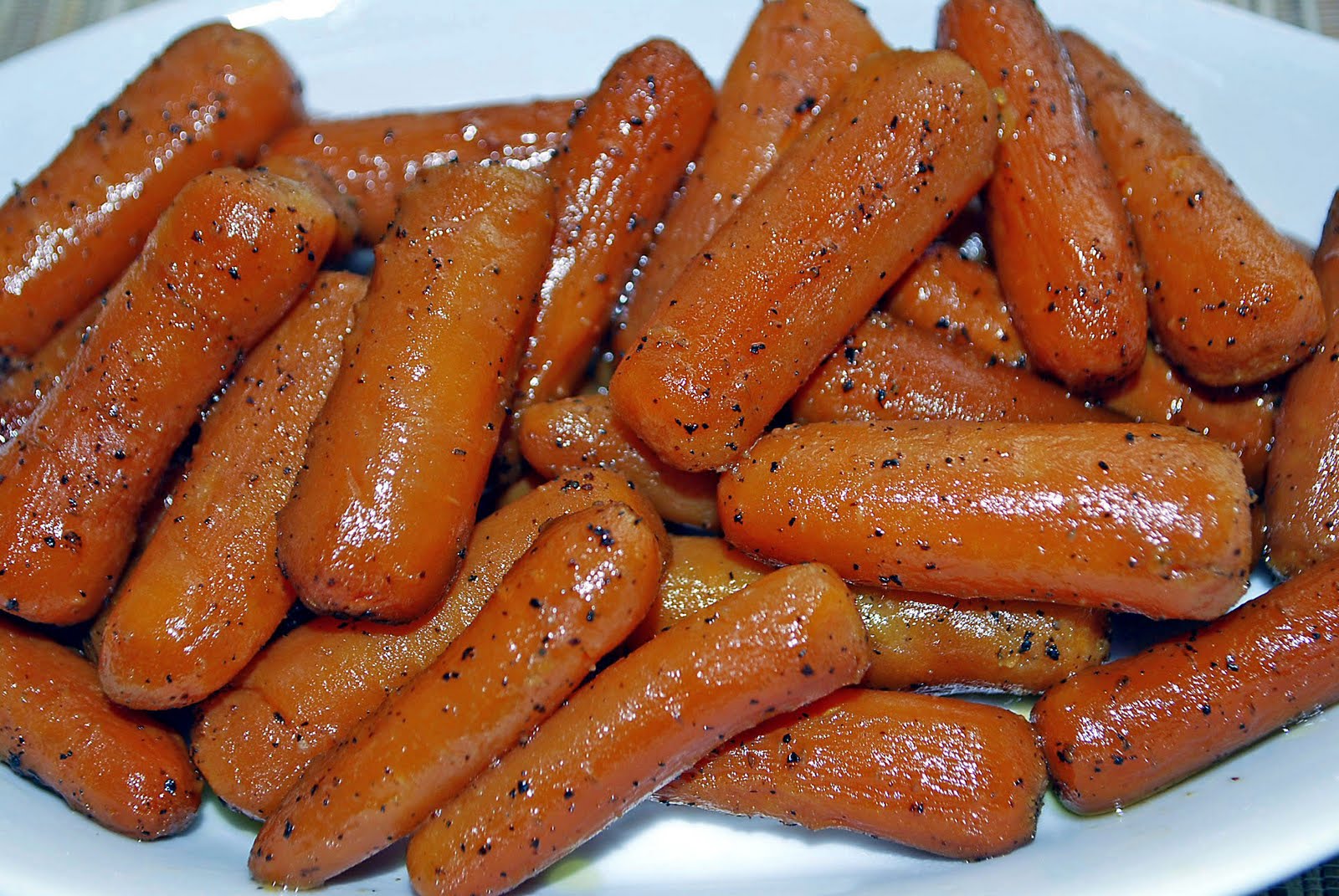 Lucy's Ladle Crock Pot Honey Glazed Carrots