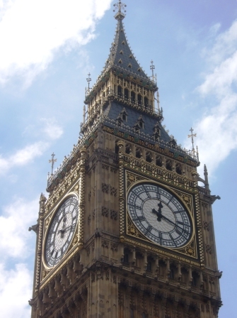 イギリス ロンドン観光案内 頑張れロンドンオリンピック パラリンピック12 ビック ベン Big Ben は時計台 鐘