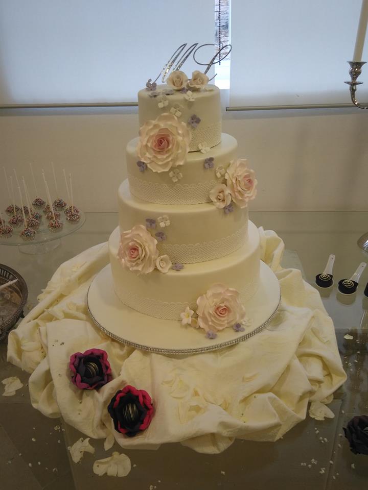 Bolos&amp;Tentações Bolo Cupcake Gigante Passo a Passo