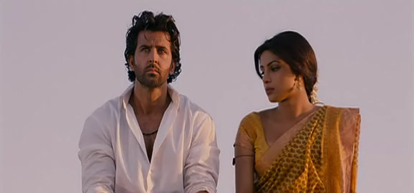 Screen Shot Of Hindi Movie Agneepath (2012) Download And Watch Online Free at worldfree4u.com