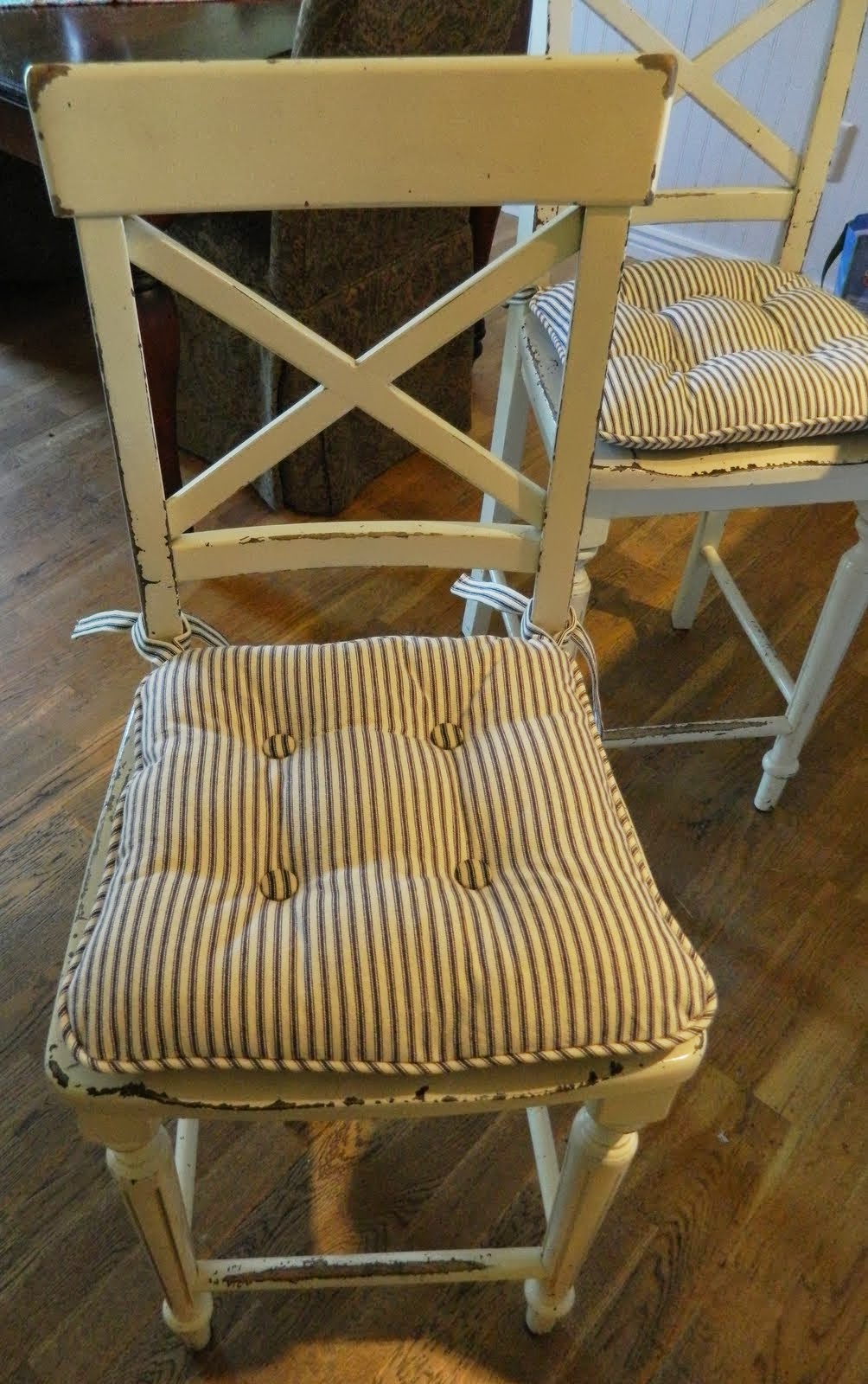 The Morning Stitch Chair Pad Tutorial