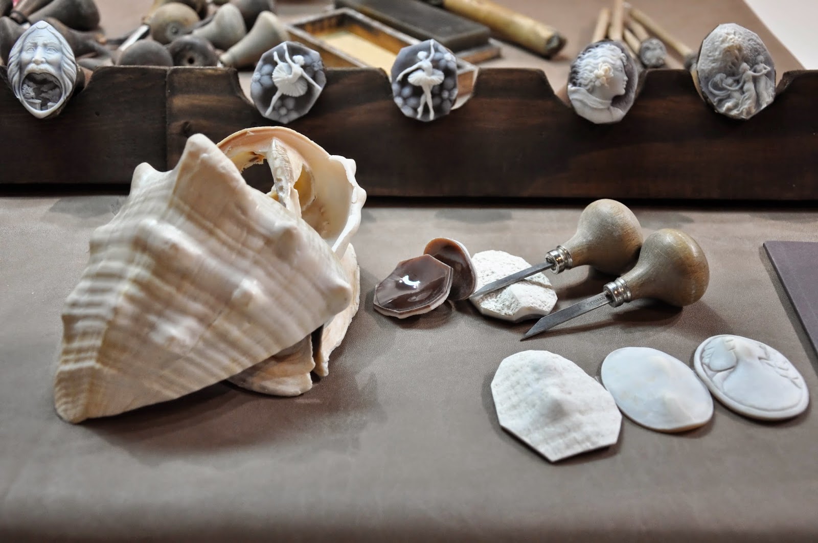 Cameos - from the shell to the final result Cameos - from the shell to the final result