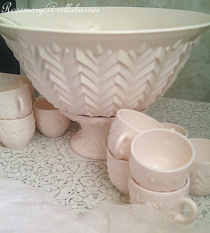 villabarnes More Pink Milk Glass?