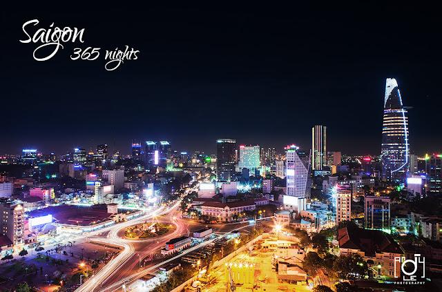 Saigon by night 